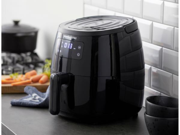 

Nordic Sense Airfryer 5 L 1650 watt i sort